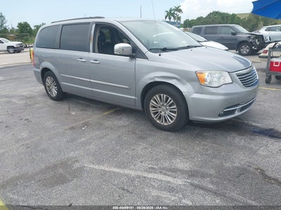 CHRYSLER TOWN & COUNTRY 2015