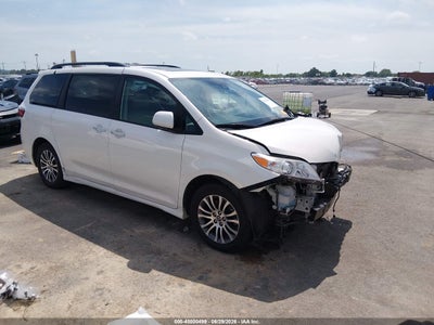 TOYOTA SIENNA 2020