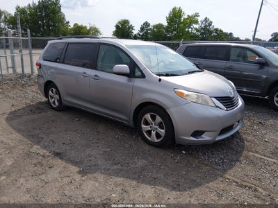 TOYOTA SIENNA 2014