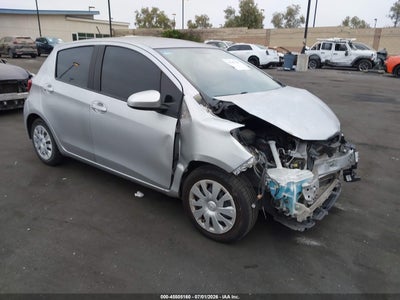 TOYOTA YARIS 2015
