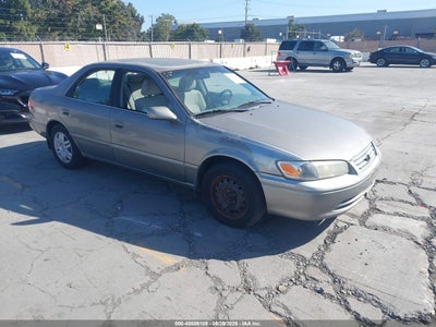 TOYOTA CAMRY 2001
