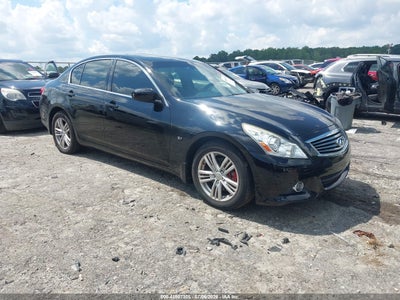INFINITI Q40 2015