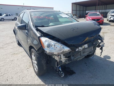 TOYOTA PRIUS C 2013