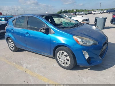 TOYOTA PRIUS C 2015