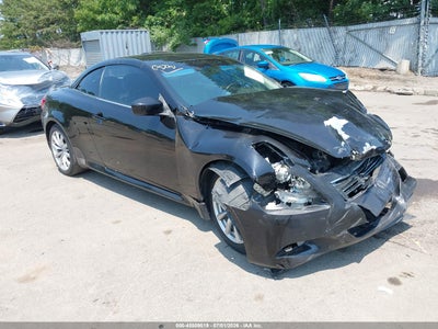 INFINITI G37 2013