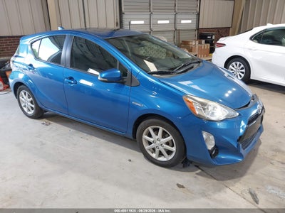 TOYOTA PRIUS C 2016