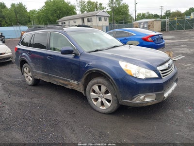 SUBARU OUTBACK 2011