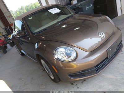 VOLKSWAGEN BEETLE 2014