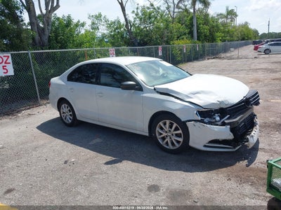 VOLKSWAGEN JETTA 2015