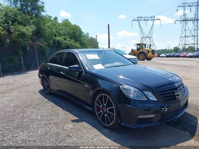 MERCEDES-BENZ E 63 AMG 2011