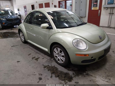 VOLKSWAGEN NEW BEETLE 2008