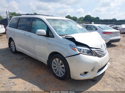 TOYOTA SIENNA 2017