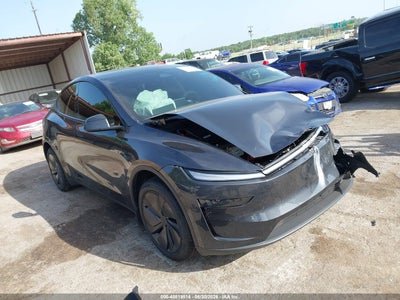 TESLA MODEL Y 2026