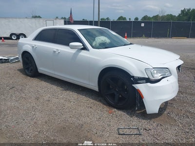 CHRYSLER 300 2019