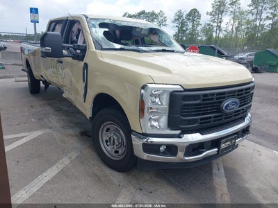 FORD F-250 2025
