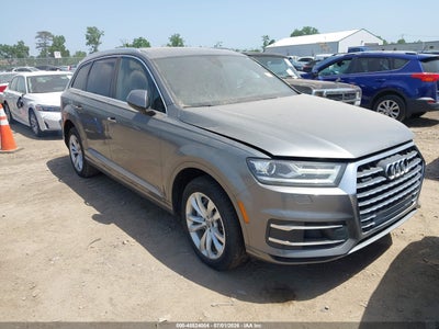 AUDI Q7 2017