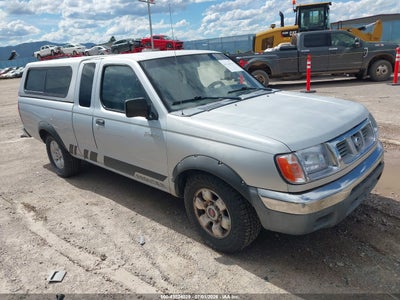 NISSAN FRONTIER 2000