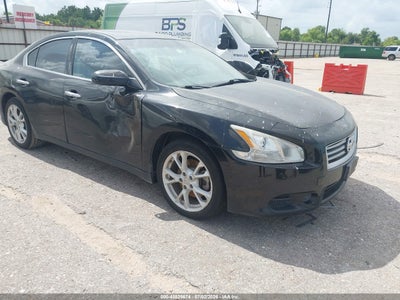 NISSAN MAXIMA 2013
