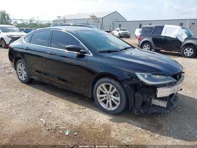 CHRYSLER 200 2015