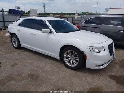 CHRYSLER 300 2017