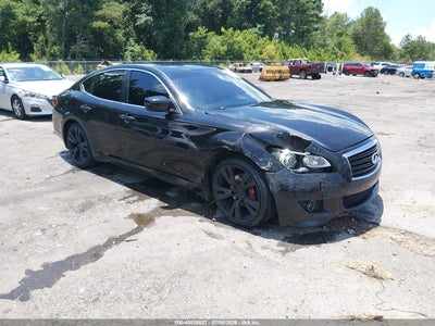 INFINITI M37 2011