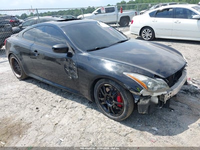 INFINITI G37 2011