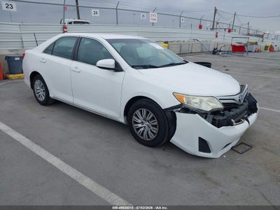 TOYOTA CAMRY 2014