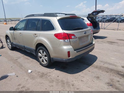 SUBARU OUTBACK 2010