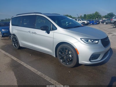 CHRYSLER PACIFICA 2024