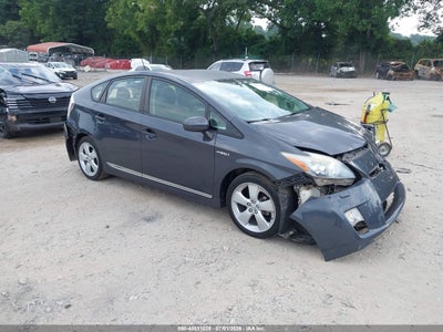 TOYOTA PRIUS 2011