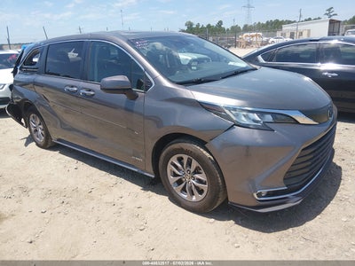 TOYOTA SIENNA 2021