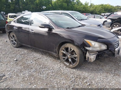 NISSAN MAXIMA 2013