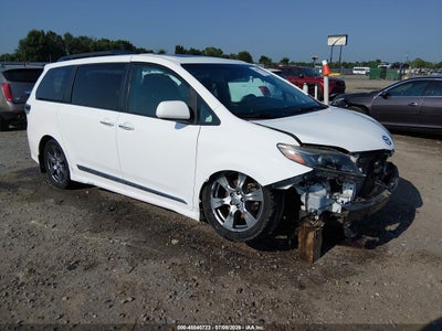 TOYOTA SIENNA 2017