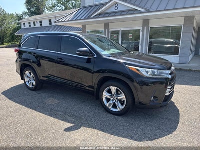 TOYOTA HIGHLANDER 2017