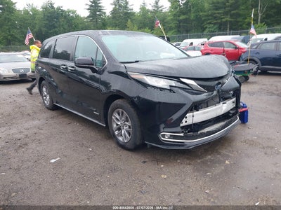 TOYOTA SIENNA 2021