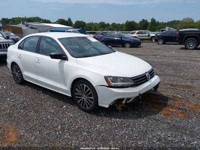VOLKSWAGEN JETTA 2017