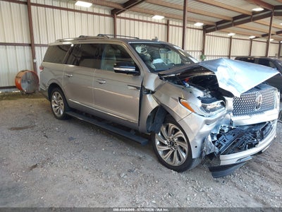 LINCOLN NAVIGATOR 2024