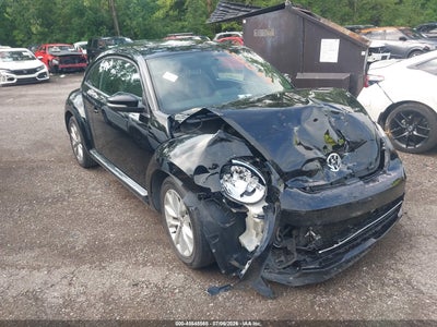 VOLKSWAGEN BEETLE 2014