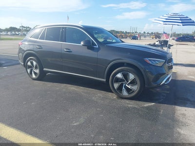 MERCEDES-BENZ GLC 300 2024