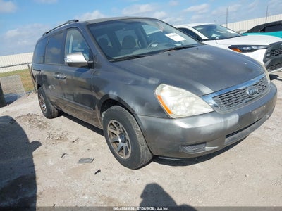 KIA SEDONA 2011