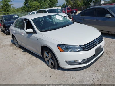 VOLKSWAGEN PASSAT 2015