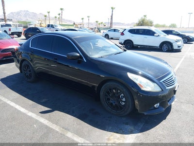 INFINITI G37 2013