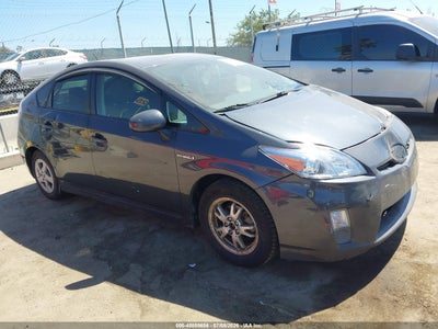 TOYOTA PRIUS 2011