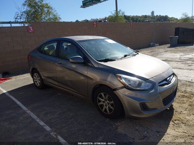 HYUNDAI ACCENT 2013