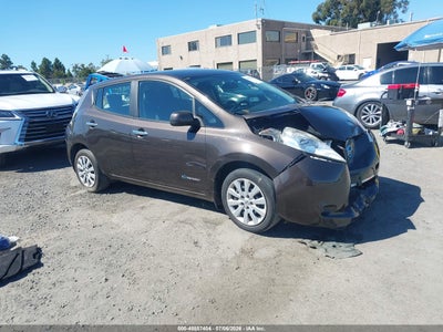 NISSAN LEAF 2016