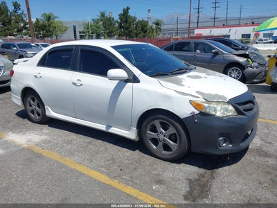 TOYOTA COROLLA 2013