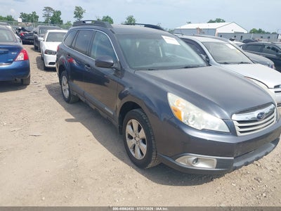 SUBARU OUTBACK 2012