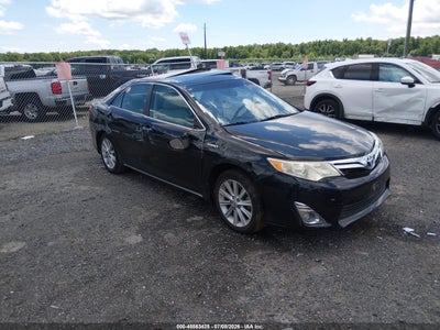 TOYOTA CAMRY HYBRID 2013