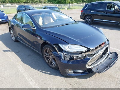 TESLA MODEL S 2014