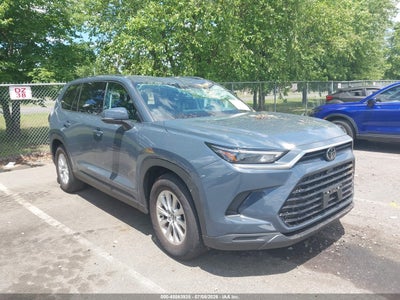 TOYOTA GRAND HIGHLANDER 2026
